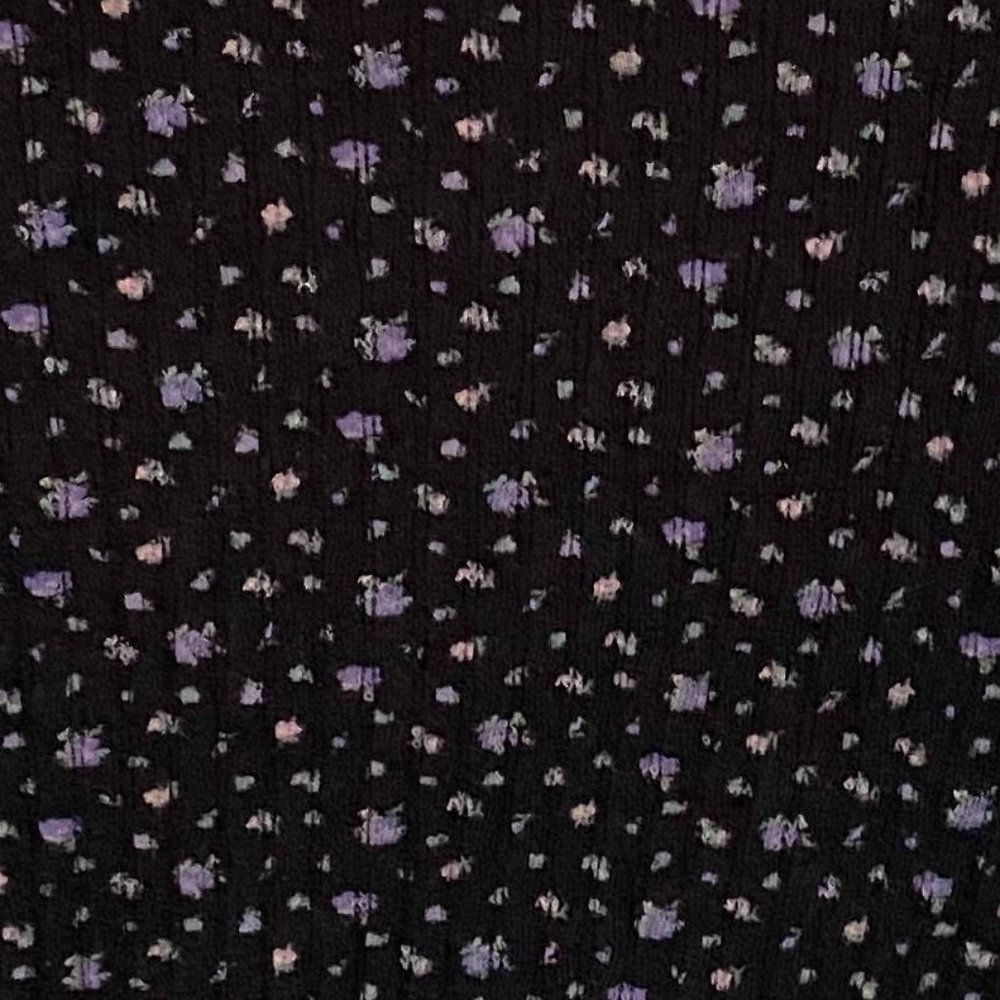 American Eagle Floral Lettuce Trim Top - Picture 4 of 4